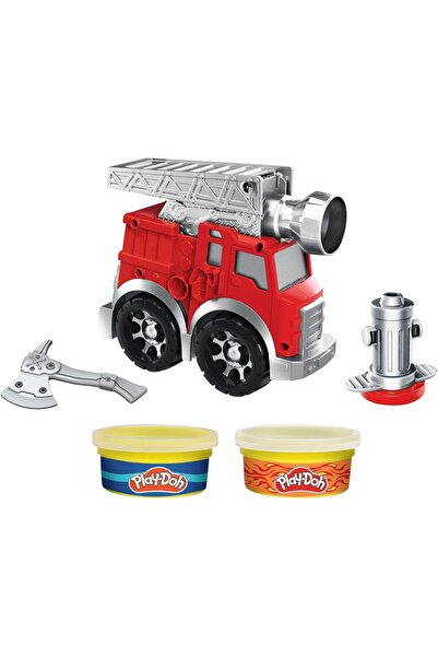 Hasbro Play-Doh Wheels Fire Engine Playset with 2 Non-Toxic Modeling Compounds, Firetruck Toy for Ages 3+