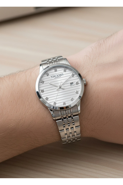 Tom Jones Women's Wristwatch Tj-10103-4