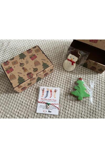 BAE ATOLYE YILBAŞI HEDİYE KUTUSU Yılbaşı Temalı Kurabiye 10x6 cm Kurabiye Ada...
