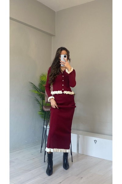Butik Kadın bordo fitilli fırfır detaylı etek bluz triko takım