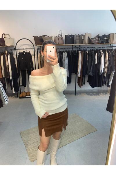 Ecenin Favorileri Madonna Collar Soft Texture Ecru Women's Sweater