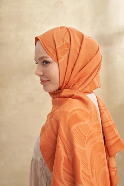 Armine شال من البلاط بنقشة زهور الخيزران من أرماندا