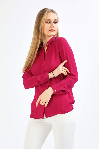 PERA MODA Shirt with Beaded Collar