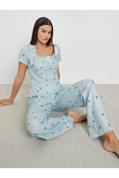 Styli Textured Ditsy Floral Lettuce Hem Bolero Sleeve Top and Pyjama Set