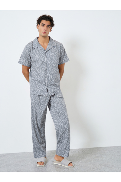 Styli Men Leaf Print Relaxed Fit Shirt and Pyjama Set