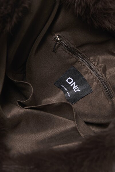 ONLY Women / Girls Chocolate Torte Bag Model Code: (15366726Chocolate)