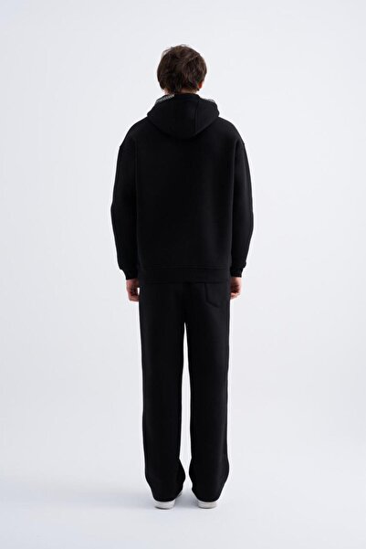 Machinist Ανδρικό κορδόνι με κέντημα με λεπτομέρεια φαρδύ επένδυση fleece αθλητικό παντελόνι μαύρο