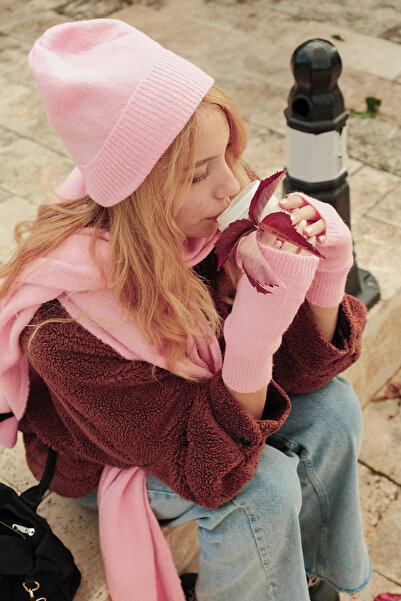 CHUBA Women's Knitwear Scarf & Beanie & Gloves Three-Piece Set Pink 26W5006