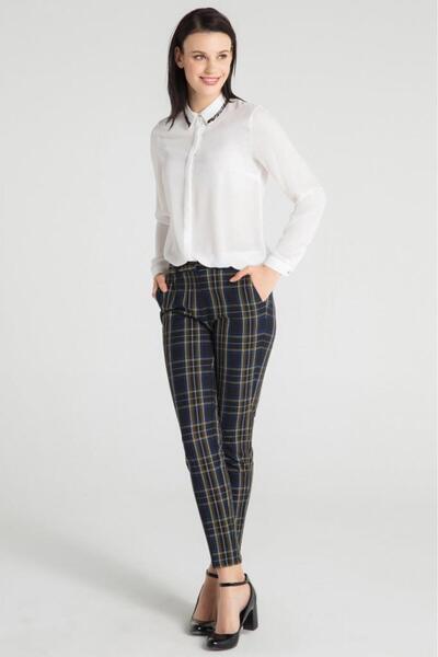 PERA MODA Shirt with Beaded Collar