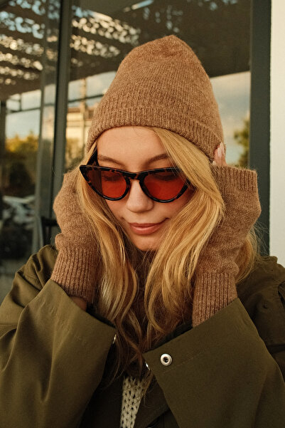 CHUBA Women's Knitwear Beanie and Gloves Two-Piece Set Brown 26W5005