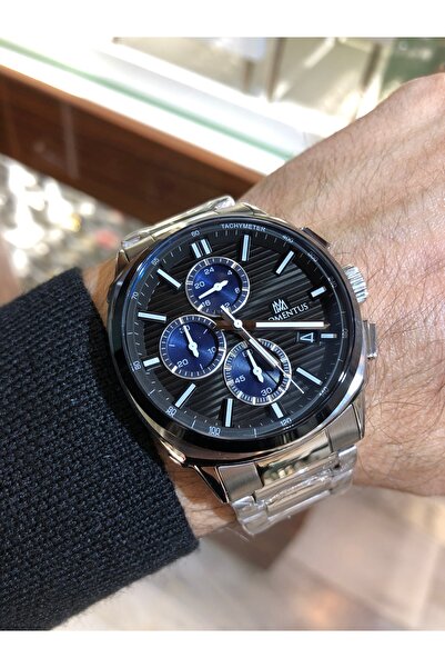 Momentus Men's wristwatch