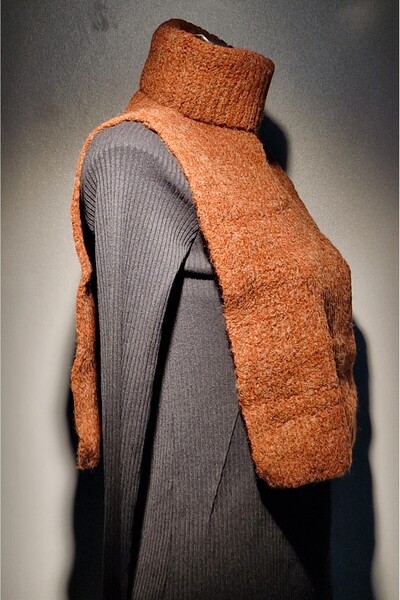 OEM Women's thick wool collar, brown, cut out on the sides, warm, universal size