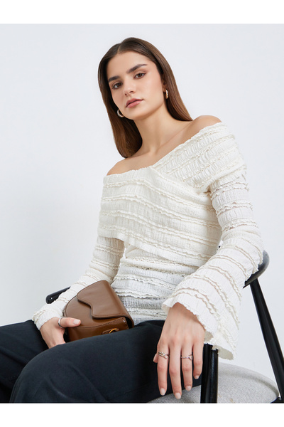 Styli Off-Shoulder Textured Blouse