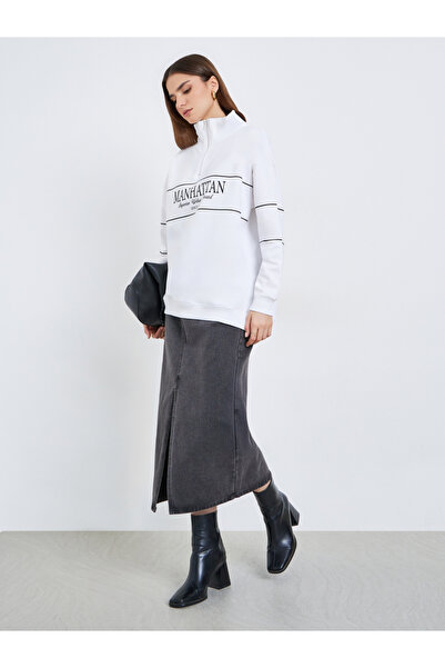 Styli Women White Graphic Print Sweatshirt