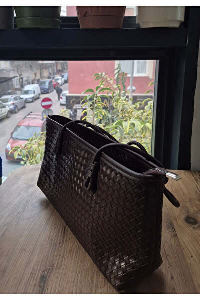 İzel Çakran Women's Bitter Brown Knitted Textured Large Hand and Shoulder Bag