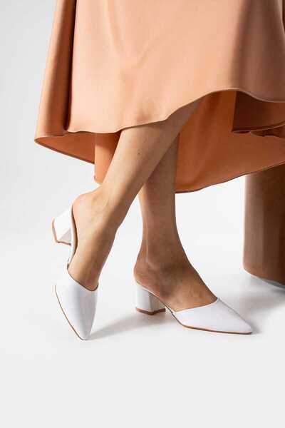 Bayramoğlu Pointed Toe Thick Heel Shiny Slippers Shoes