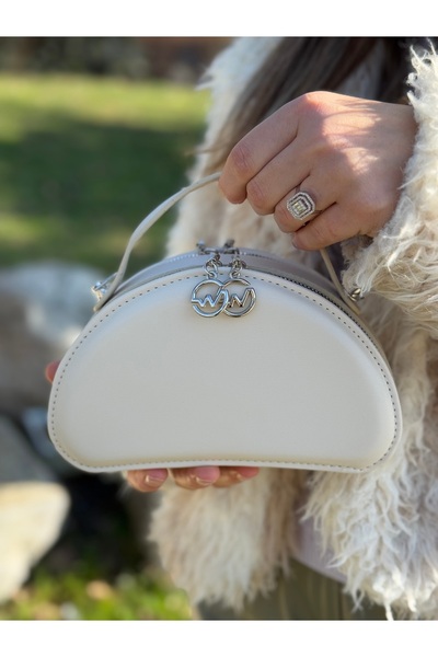 Madame Box Model Compartmentalized Chain Strap Women's Stylish Designed Hand Shoulder and Crossbody Bag