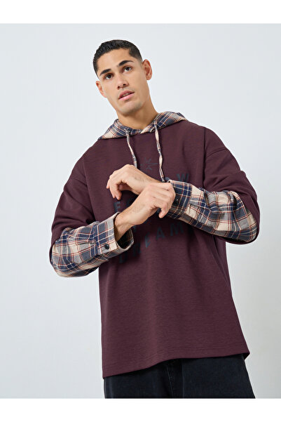 Take Two By Styli Men Maroon Checked Panel Slogan Hoodie