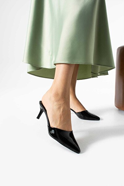 Bayramoğlu Pointed Toe Thin Heel Shiny Slippers Shoes