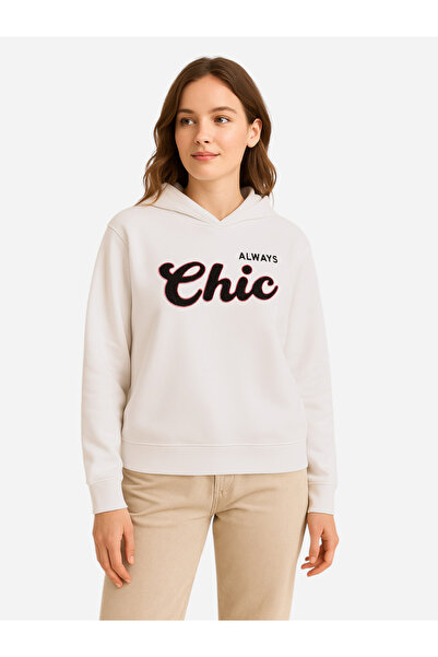 Victor and Jane By Styli Off White Always Chic Slogan Hoodie - 100% Cotton Fleece