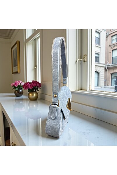 Gözde Mağazacılık حقيبة كتف نسائية من PR Gold بتفاصيل سلسلة