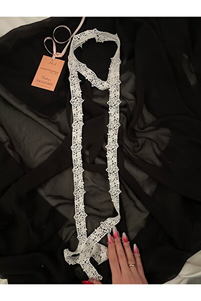 Nurcanilirboutique وشاح أبيض أنيق