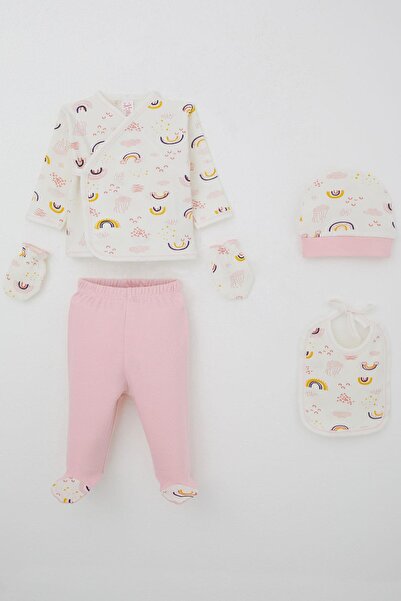 Breeze Baby Girl Hospital Release 5-Piece Set, Sky-Themed Cloud Pattern, 0-3 Months, Ecru