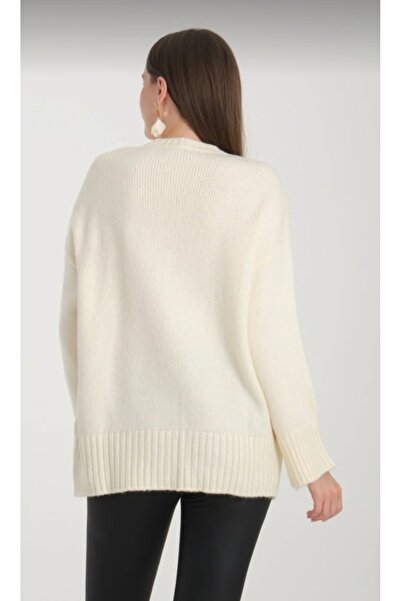 Vaniza Standard Size Crew Neck Oversized Sweater