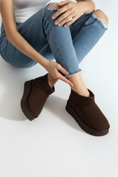 Bermody Frelyn Women's Fur-Lined Suede Look Thick 4 cm Poly Sole Warm Boots