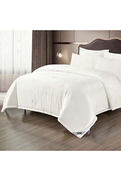 Reiashn Hotin summer double bedspread in off-white
