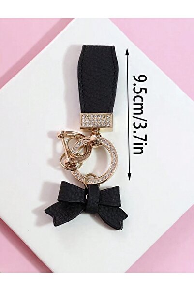 VEYA ✨ Stylish leather keychain with a sophisticated and practical design