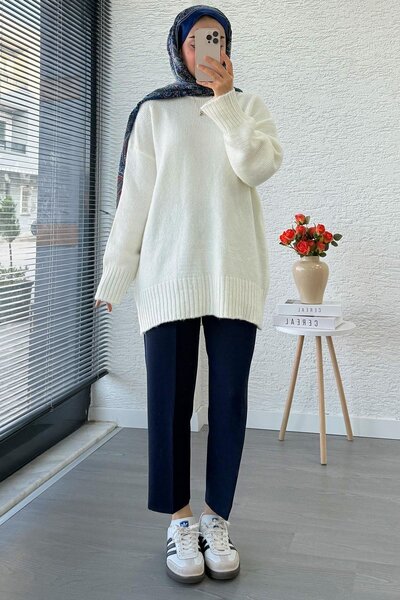 Miraydın Butik Women's Crew Neck Oversized Sweater - Ecru