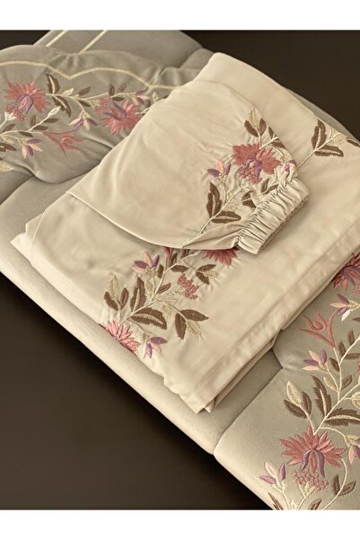 Gerenic Prayer rug and prayer cloth set