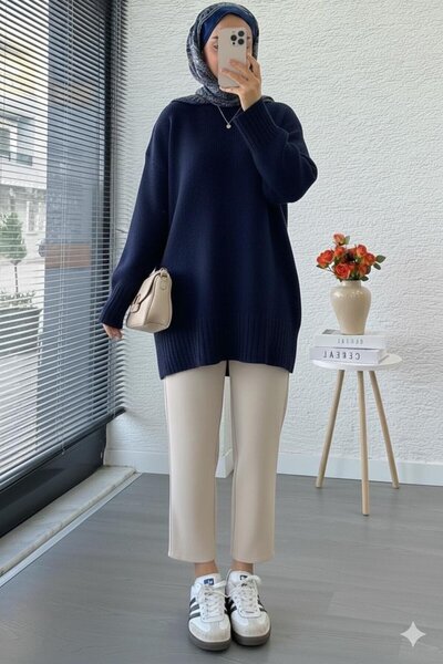 Miraydın Butik Women's crew neck Oversized sweater - navy blue