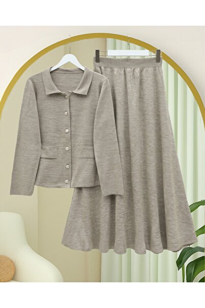 HİJABAYA Σετ πλεκτό με γιακά και φούστα με κουμπιά στο μπροστινό μέρος