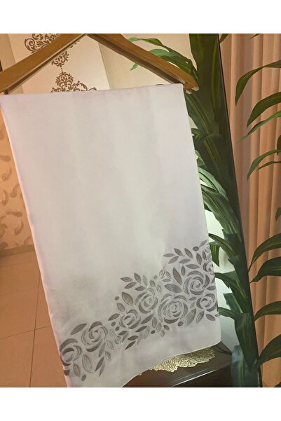 Veil Designer White voile veil with Japanese fabric and gray embroidery. Size: 60 * 190