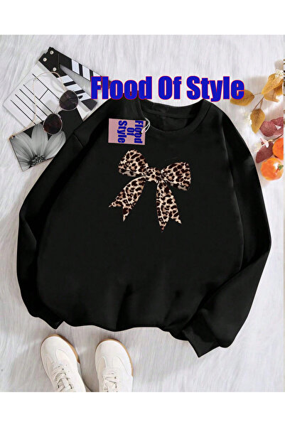 Flood Of Style Μαύρο μινιμαλιστικό φούτερ Kurdale με τύπωμα με λαιμόκοψη