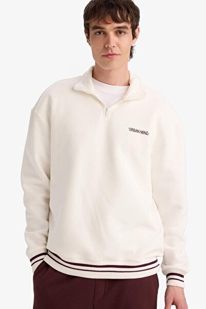 DeFacto Boxy Fit Mock Neck Half Zip Printed Sweatshirt G6476Ax25Wn