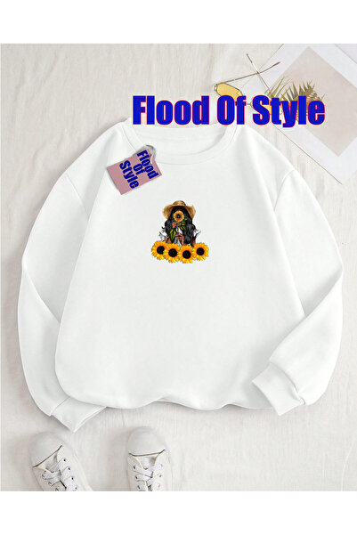 Flood Of Style سويت شيرت أبيض بياقة مطبوع بيسكيت بتصميم بسيط من دايزايتشيجي