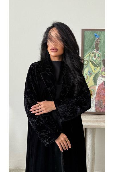 outline Black double-layered abaya with distinctive embroidery