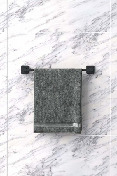 Hediyeler Kapında Yapışkanlı Metal Çubuk Havluluk Siyah