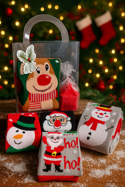 Lumera Accessory Yılbaşına Özel Çorap Ve Ev Şeklinde Mum Seti (Çorap Rastgele Gelmektedir)