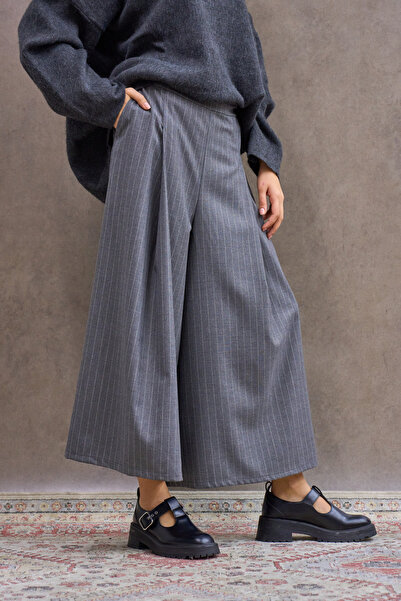 KÜÇÜĞÜM BUTİK Gray Striped Polyviscose Pleated Trousers