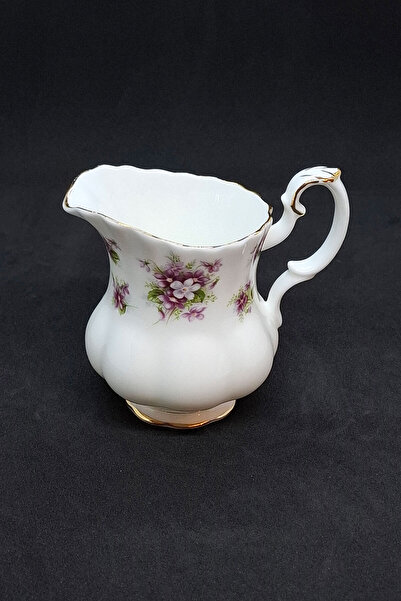 Royal Albert Sweet Violets Bone China Antique Porcelain Purple/Pink Milk Jug 150 ml