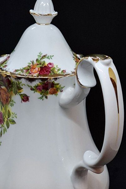 Royal Albert Old Country Roses Bone China Large Size Porcelain Teapot Antique Pot 1.7 L