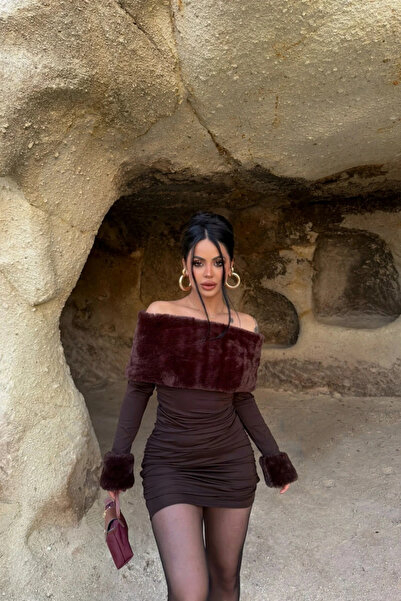 MARTYZ Yakası Suni Kürklü Madonna Yaka Mini Büzgülü Elbise