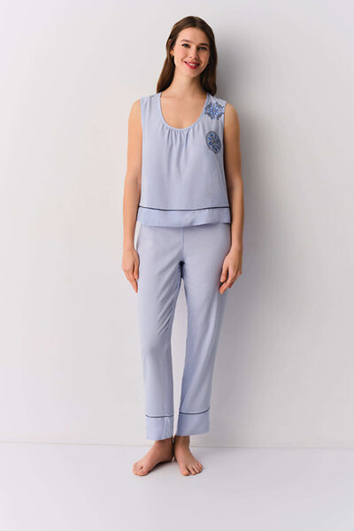 DREAM FASHION Blue Line Printed Amanda Athlete Pants Pajama Set