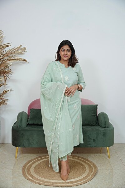 Pink Stories Embroidered 3 Pc Salwar Suit