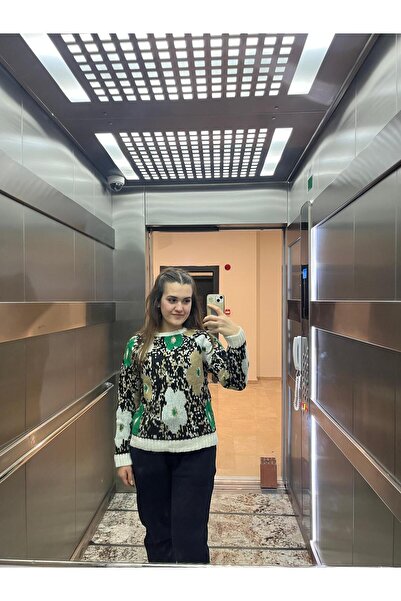 youknitwear you Daisy Crew Neck Knit Sweater