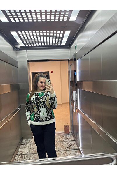 youknitwear you Daisy Crew Neck Knit Sweater